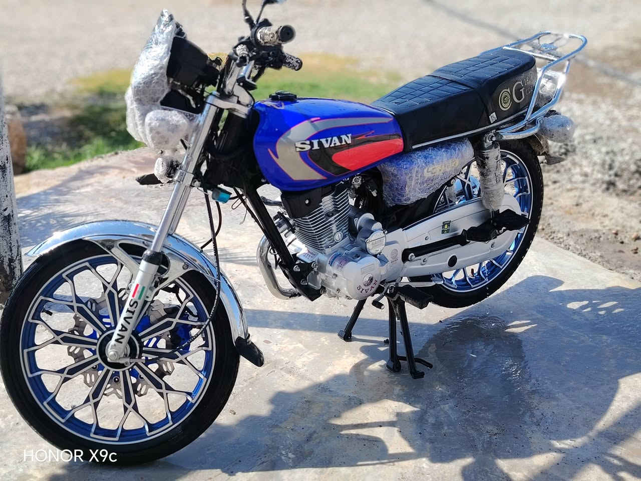 سلام عليكم 

موديل 25 ✅

موطور ساڤين✅ 

محرك 150✅

محرك شرط ما مفتوح ✅

كهربائيات كلها شقاله ✅

سويج ريمون عن بعد شقال بصمه شقالات منفيس بي ✅

موطور كلوو شرط ✅

800 وبي مجال للشراي ✅

مكاني الحويجه الحلوات ✅

الرقم ‏‪***********‬‏✅
