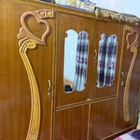 غرفة نوم ٤ باب • معرض طابقين • الديوانية