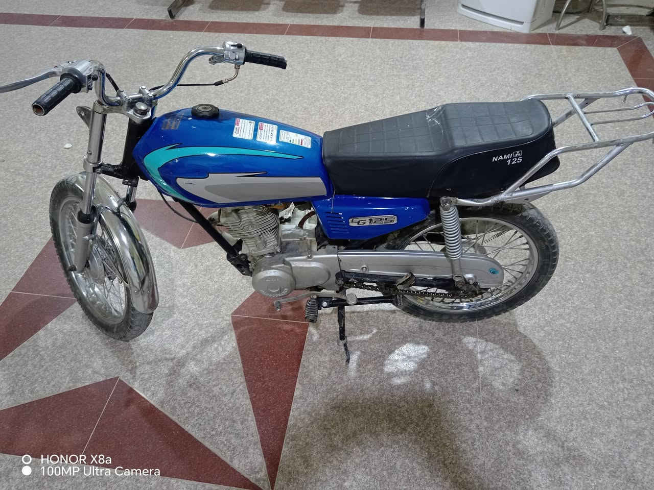 السلام عليكم
دراجه نامه كلك
سعرها ٣٥٥ وبيها مجال للشراي
***********

نص مكتوب في الصور:
- HONOR X8a
- 100MP Ultra Camera
- O HONOR X8a