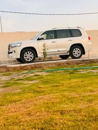 لاندكروز فطيم • ٢٠١٧ • رقم بغداد