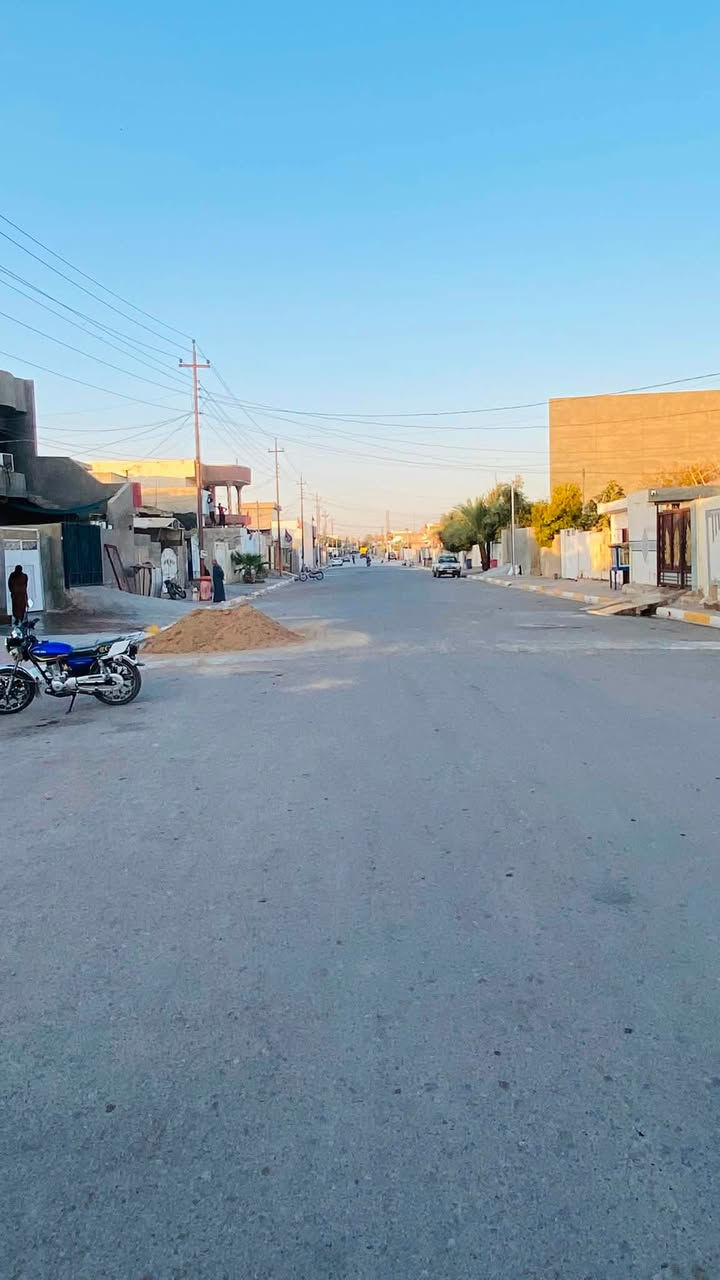 السلام عليكم دار للبيع مع قطعه القطعة 100 متر والدار 200متر. مربع
نوع العقار تجاوز مسجل بلدية  
موقع مميز ومتوفر كافة الخدمات مثل ماموضح بالصورة الموقع قرب كراج البلدية   الجوبة القديمة ،يحتوي الدار على غرفتيين نوم وهول واستقبال ومطبخ وصحيات +محل امام المنزل
للاستفسار هذا الرقم/ *********** /
