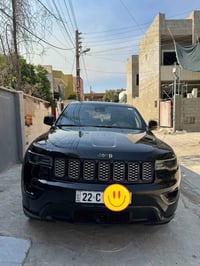 للبيع جيب كراند شيروكي 2022  محرك 6 سلندر 3600cc  مواصفات بلاك توب فول...