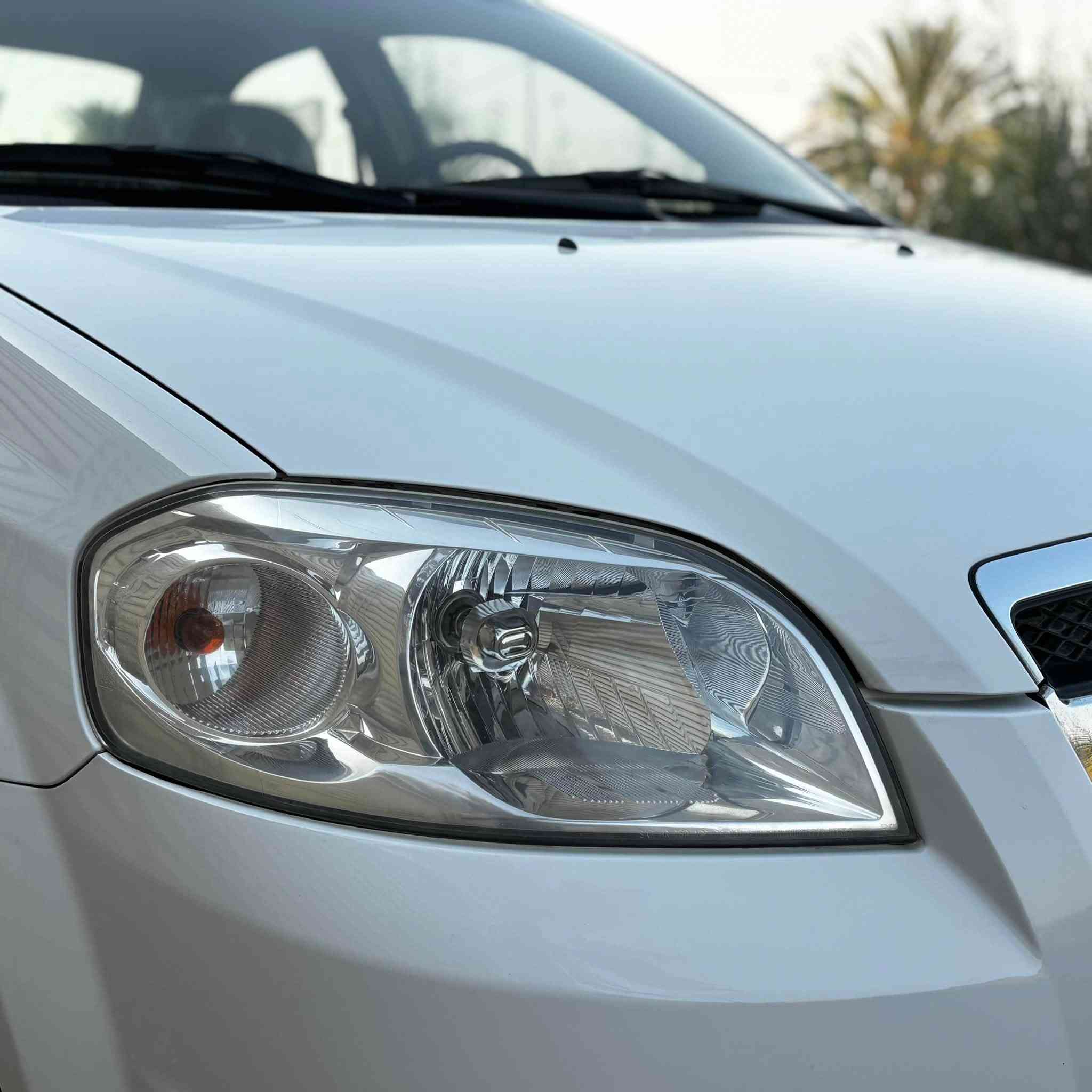 السلام عليكم
للبيع Chevrolet Aveo رقم بغداد

2011 الوحيدة بالعراق بهذه النظافة السيارة بوضع الشركة والزيرو بعداد 30 الف حقيقي فقط فقط  وشرط 

ملصق الشركة الاصلي لسه بالجامة الأمامية + كبات الشركة الأصليات + ارضيات الشركة الاصليات

رقم بغداد الدولي الجديد

فول مواصفات جام أربعة كهرباء 

السيارة كير محرك كهربائيات حدادية كله 

وضع الشركة بدون فتح او تبديل برغي واحد

السيارة مي الشركة الاحمر لسه بيه 

غرفته زيرو زيرو بدون شخط

تبريد ثلج ثلج 🧊 

بدون ضربة بدون تبديل بدون فتح بدون صبغ

الكشر جديد جداً فقط اكو رشة بسيطة بربع باب السائق  الجوه حتى ماتسوه احجي بيه بس تنذكر لدقة بذكر جميع التفاصيل

الباقي مكفول مكفول

سيارة بتراب الشركة

مكاني بابل الحله

السعر 87 مع مجال بسيط جداً جداً 

للاستفسار الإتصال على الرقم

‭***********
