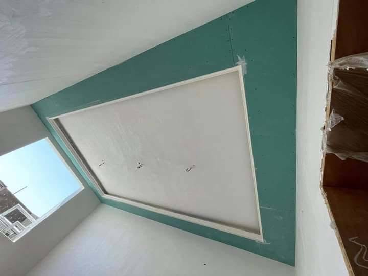 سلام عليكم نشتغل انواع الديكورات سقوف ثانويه المتر 12 مواد وعمل جبس بورد المتر 25 الف بدون صبغ ابديل خشب بديل رخام الاستفسار *********** اتصال او واتساب
