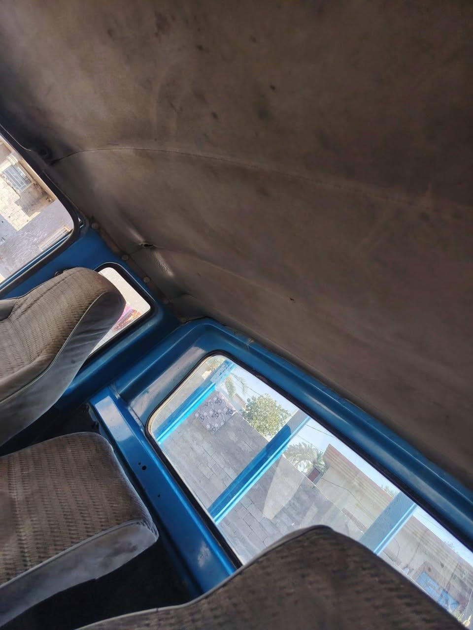 السلام عليكم
$41
 كيا موديل 94 مسجله 95 
مكينه مال عموشه مال حاويه
 كير مكفول 
اكسل مكفول 
شاصي مكفول 
رقم شاصي واضح 
صدر جديد 
تخم تاير جديد
 باتري جديد
 رقم بغداد تحويل باي وقت
 سنويه نافذه 
قماره بلاديه ما بيها قطر الصبغ 
بها ملاحظات بسيطه بالبدي
 اي استفسار اتصال على الارقام 
***********
***********
مكاني بغداد ابو غريب ابو منيصير عرب عباس
