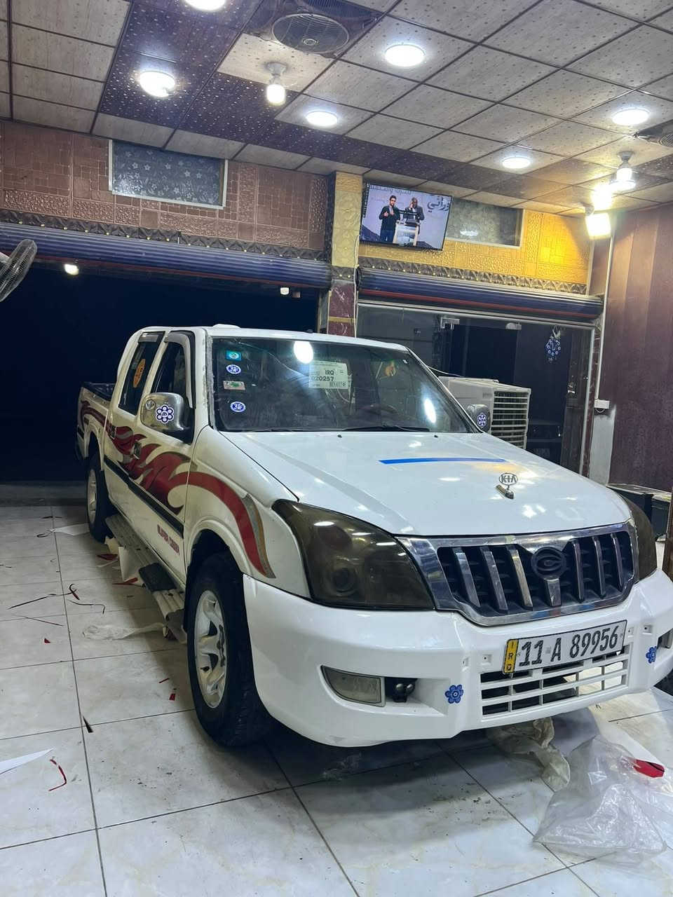 سيارة • ماكو تفاصيل
