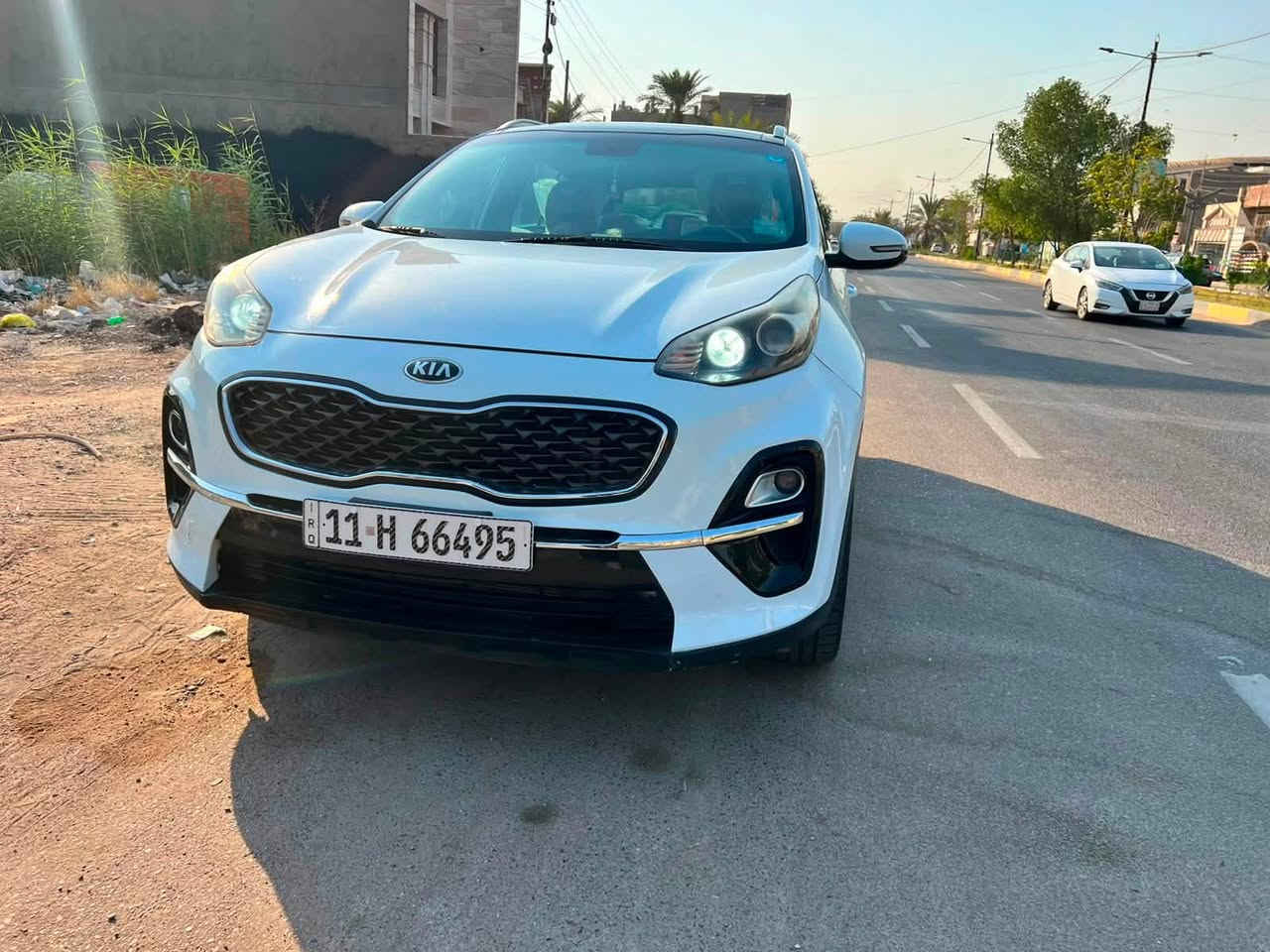 كيا سبورتاج موديل 19. ماشيه ٩٣  وشويه وبيها باب خلفي عكس السايق صبغ مربع اثنين رصعات راجعه ع البارد سياره نضيفه محرك وكير كفاله 
السعر ١٨ الف وبيها مجال 
***********
