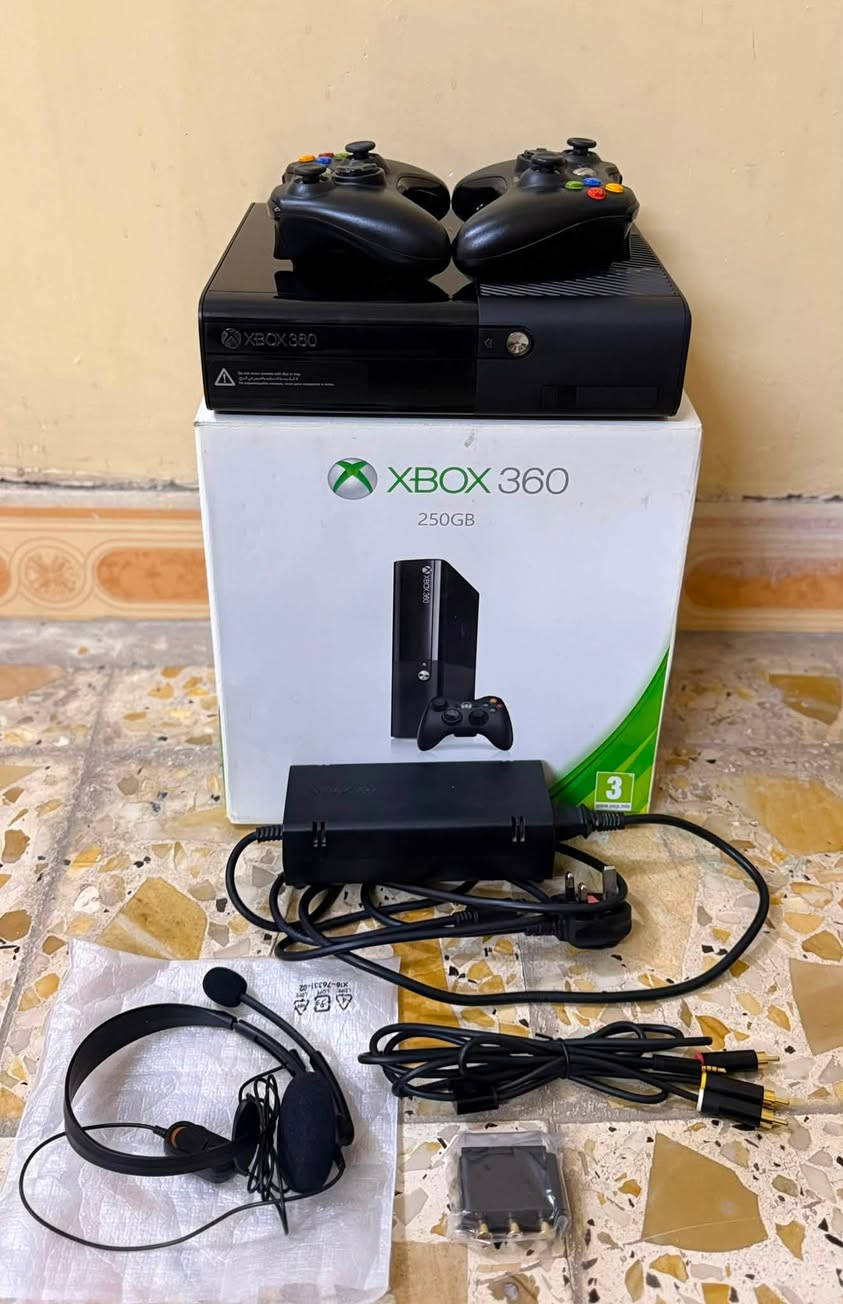 السلام عليكم
عندي اكس بوكس 360 سوبر سلم ذاكره ٢٥٠ كيكا المرغوب جديد لوك للبيع ماكو بنظافته 
ملحقاته كامله باكيته موجود و غراضه اصليه جوستك عدد (٢) وايرليس + محوله اصليه + حاكيه اون لاين ووياه (١٨) لعبه جديده .. تجي تاخذه من باب البيت وانطيك بي ضمان اسبوع ع شرط وعذراً ع الاطاله السعر ع الخاص لطفاً 
مكاني بغداد/الاعظميه ومتوفر توصيل داخل بغداد فقط
رقمي للاستفسار  *********** وبي واتساب
