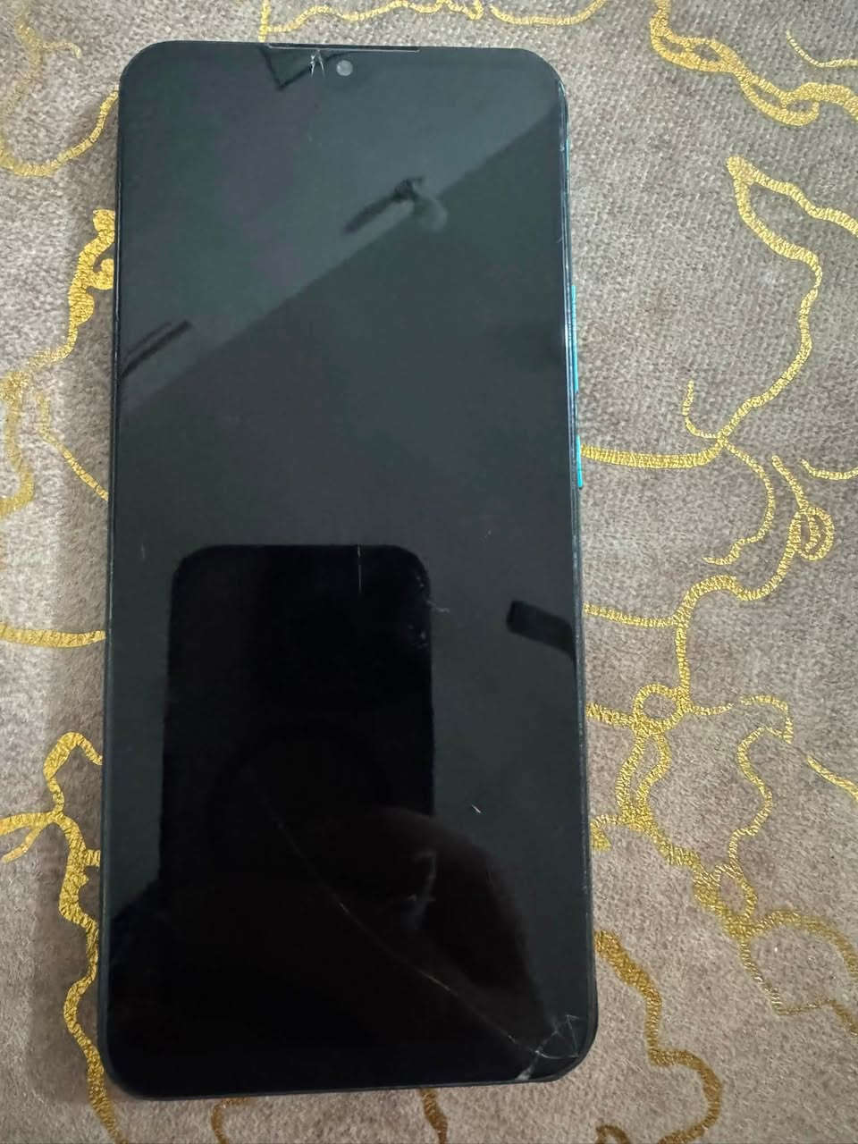 انفنكس هوت 9 بلي ذاكره 32 ممفتوح  جهاز مال الشغل يتحمل حراره اشتريته للشغل الدلفري سبب بيع تركت الشغل ب60 بي مجال  جسر ديالى بغداد ***********7
