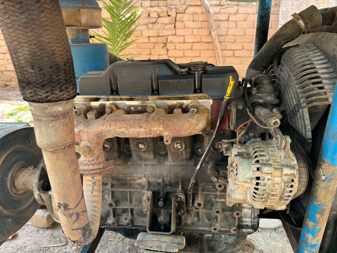 مولدة محرك كيا 2700 استخدام 5 ساعات  فقط مكينا لا تنقيص ولا بخار ع الشرط.. المكينة ضمان شهر
30 كي في 
الاستفسار والسعر اتصل 
***********
