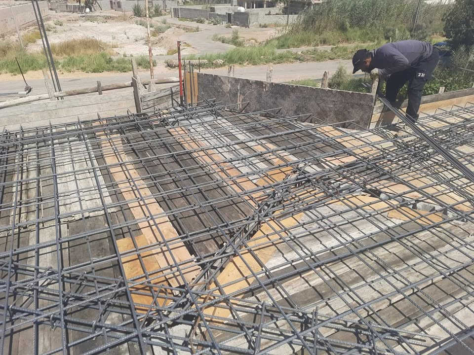 يعلن مكتبنا للمقاولات العامه عن بناء وصب البيوت السكنية وباسعار تنافسية فقط ارباح بسيطة جدا قياساً على أسعار الدولار
 تسلمنا قطعة ارض تاخذ هيكل طابق واحد وستارة وبيتونه ومده إنجاز من ٣اشهرالى ٥اشهر وعدنه بيوت جاهزه للتسليم للاستفسار راسلنا خاص 
واتساب ***********
