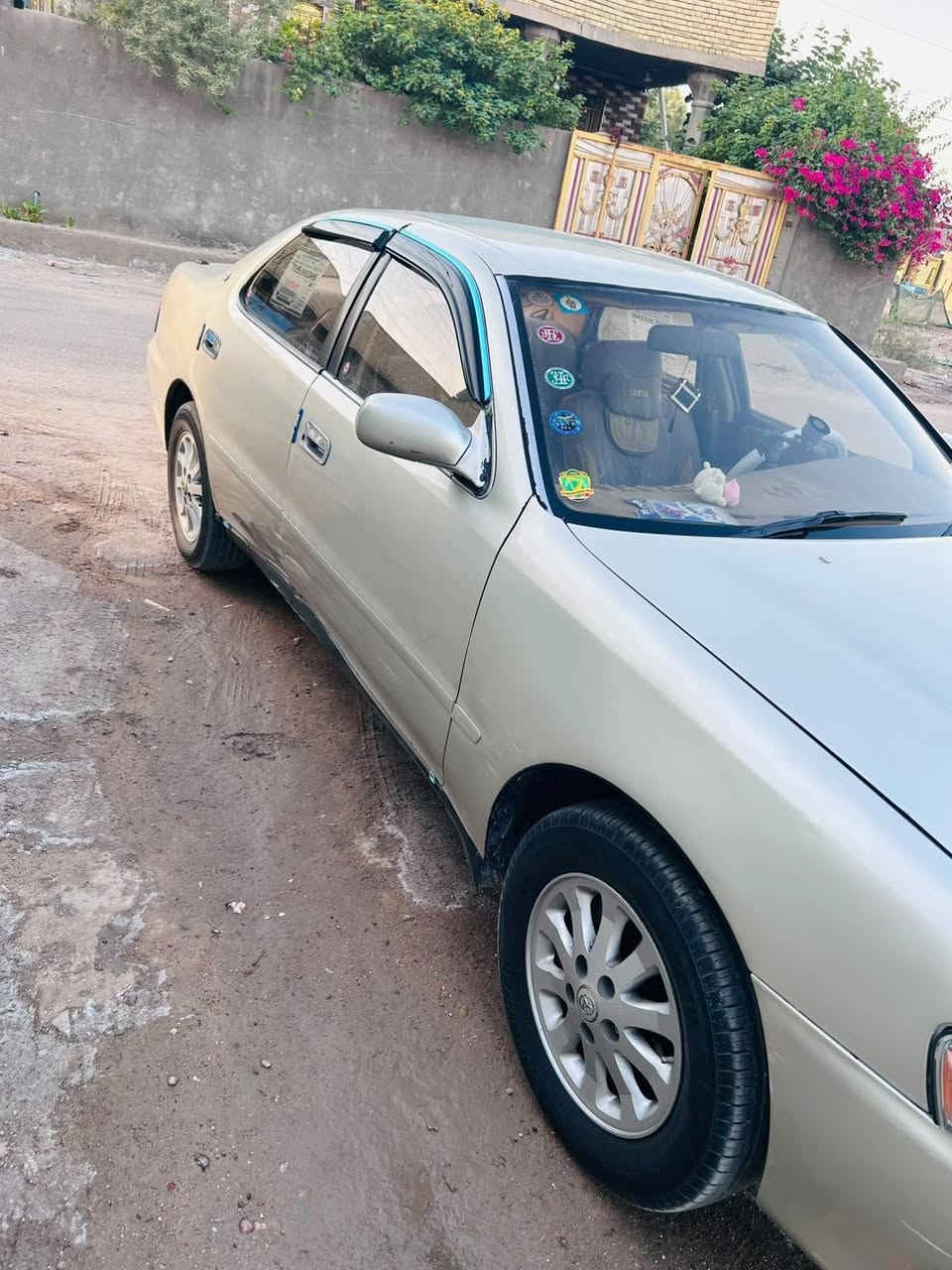 #متاح مارك موديل 93 السياره مكفوله من الكصه ونقل الجثه محرك ونجي خير من الله لا تنقيص ولا تبخير مصبوقه جماليه حداديه جديده بيهه طخه صفحه اليمنه جوه مبينه بل صوره سعرهه 50 وبيهه مجال مكاني البصره كرمه علي ولشراي بخدمته اتصال او واتساب 
***********
