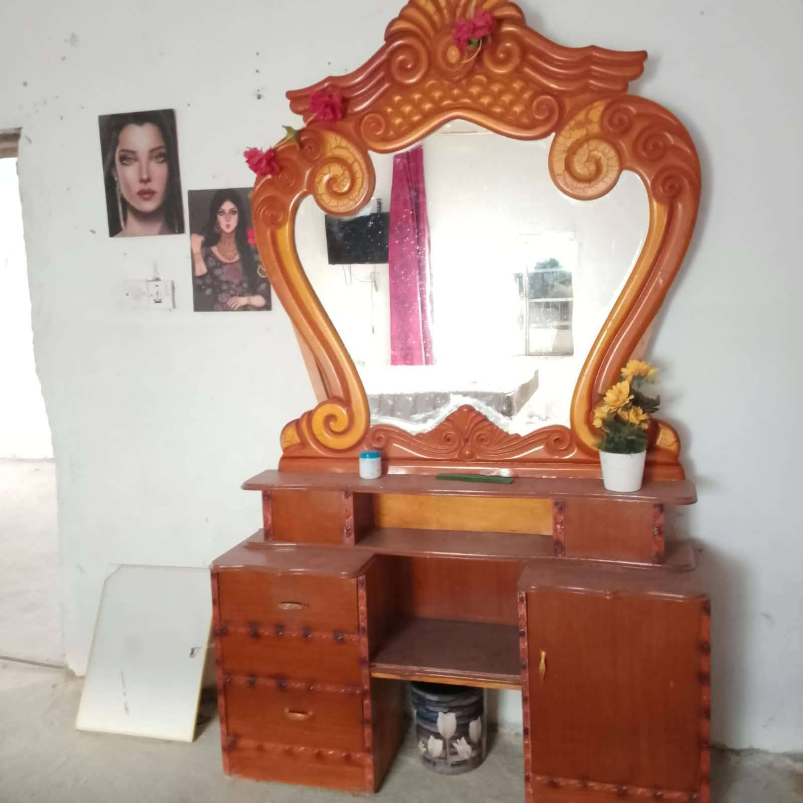 غرفه اخشاب • نضيفه • ديالى اطراف الخالص