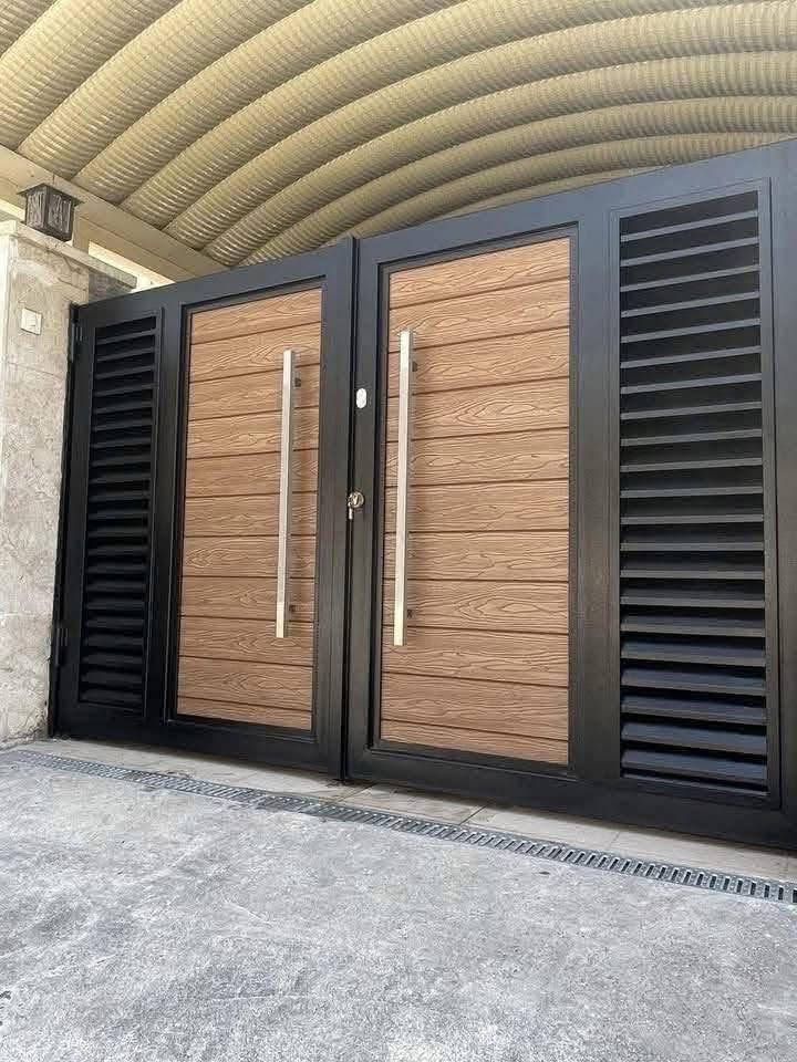 🚪 بيبان قاصّة وبيبان خارجية – شغل يرفع الراس 🔥
ننفذلكم بيبان القاصّة والبيبان الخارجية بأقوى التصاميم وأدق التفاصيل 💯
🔩 حديد قوي ومتين
🎨 صبغ مرتب وألوان حسب الطلب
📐 تفصيل حسب القياس
✨ تصاميم عصرية وفخمة
💪 شغل نظيف ومضمون
📲 للطلب والاستفسار واتساب:
***********
لا تختار الباب بس على شكله… اختار المتانة والجودة 😉🔥
#بيبان #بيبان_قاصه #بيبان_خارجية #ابواب_حديد #ابواب_خارجية #حدادة #حداد #تفصيل_ابواب #ابواب_عراقية #حديد_ديكور #اعمال_حديد #ديكور_بيوت #واجهات_منازل #بغداد #العراق #اكسبلور #ترند #ريلز #fyp 🔥

