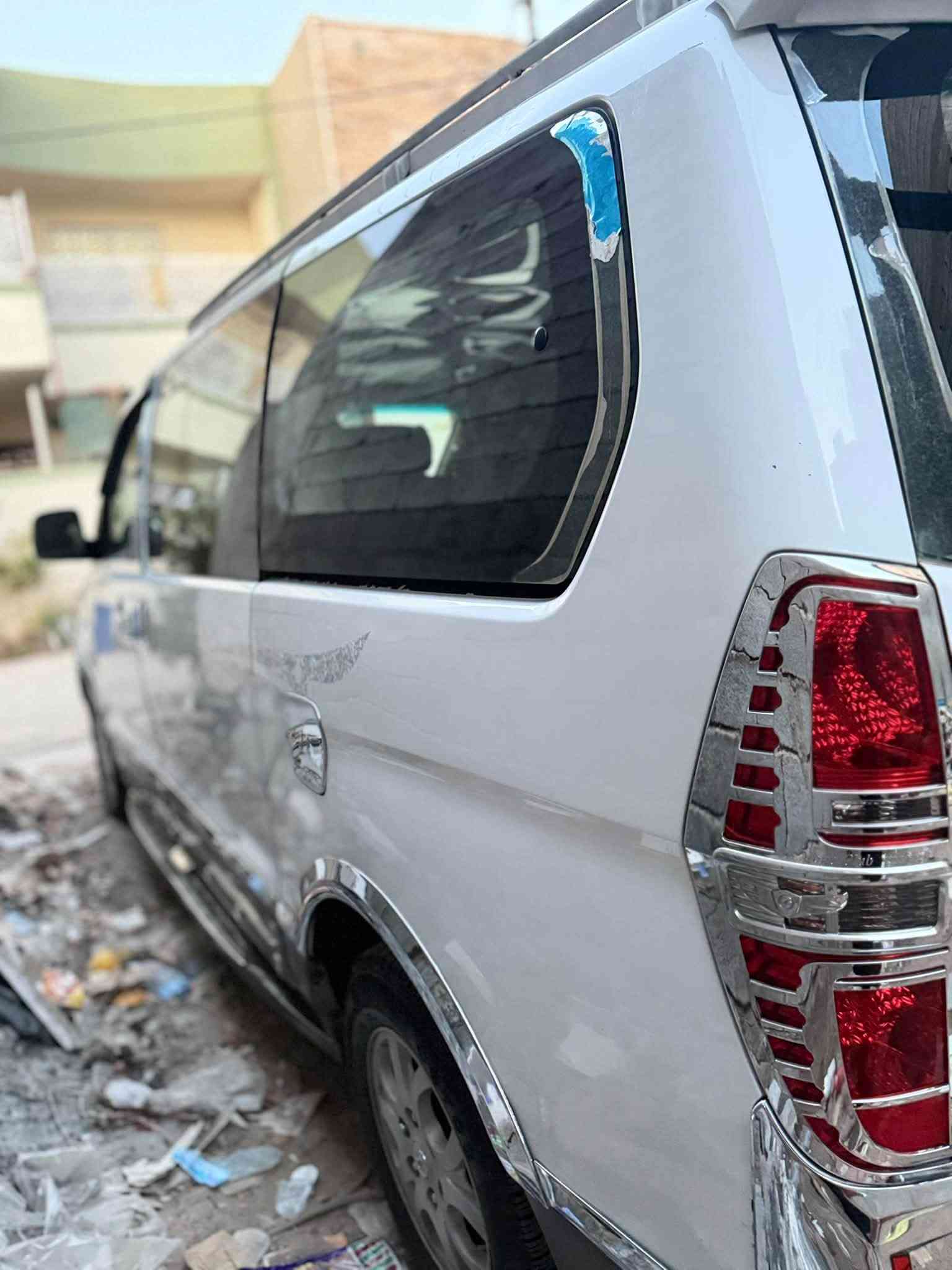 🚐 ستاركس 2008 للبيع
المواصفات:
•  مكفولة من الضربة والصبغ، تبديل باب الجنطه فقط
•  تخم تاير صيني + كوري
•  تبريد ثلج،منضومه جديدة
•  محورة من مفتوح الى مسكر، كصة كاملة
•  ارضية دوشمة + كشن جلد + سقف نايلون
•  دعاميات امامي + خلفي جديد + حجل مسكر
•  شاشة + كاميرا + 4 كاميرات مراقبة

السعر: 135 ورقة وبيها مجال

العنوان: ديالى - بعقوبة - حي المعلمين
للتواصل: ***********

