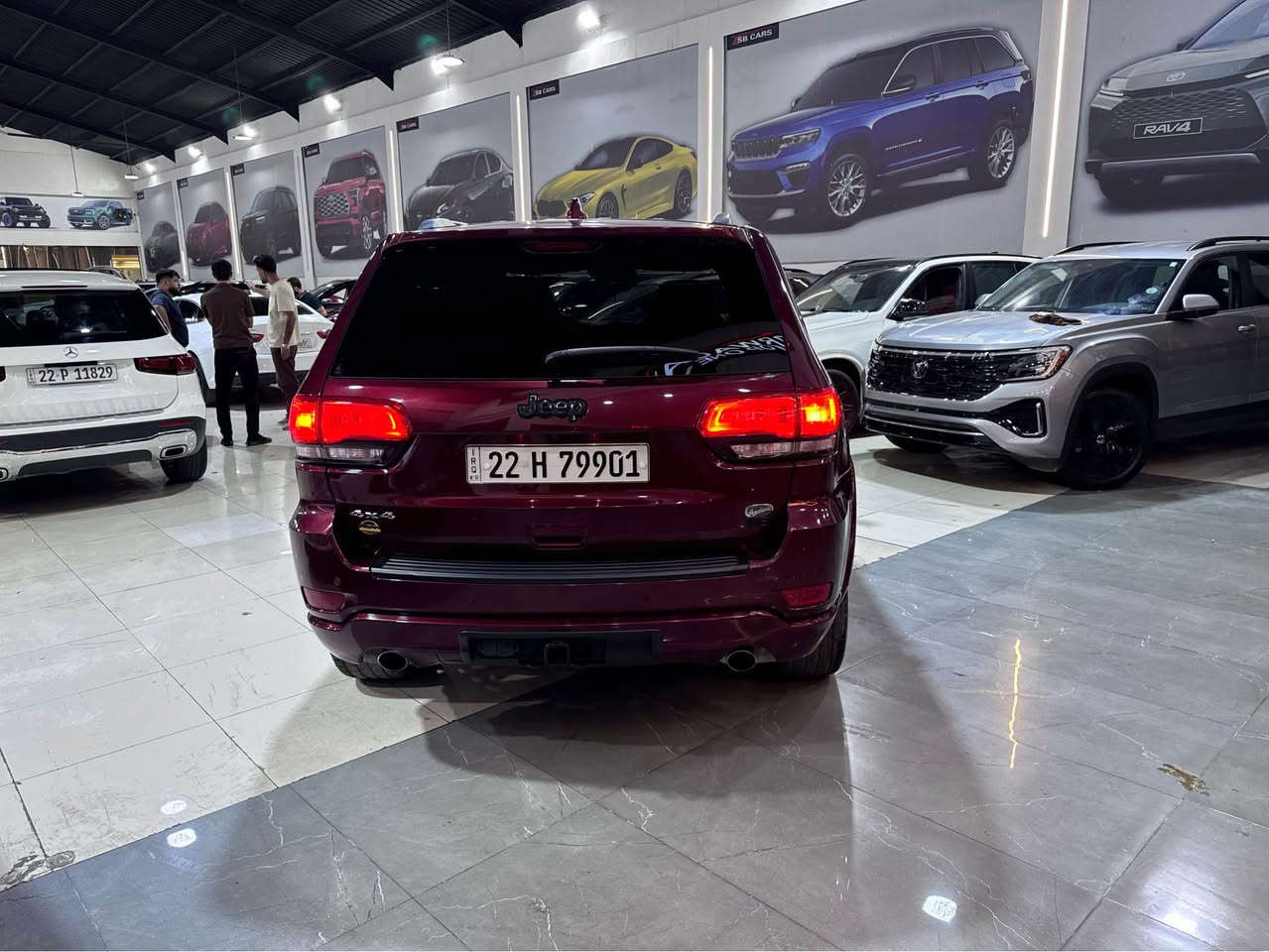 Jeep grand Cherokee 2020
سعر بلاشش 🔒199$🔥
***********
***********

فوول مواصفات 
جكات يصعد و ينزل
رادار امامي
كراسي كهرباء و ميموري
٥ راكب باب مرغوب💥
بنوراما
دفع رباعي 4❌4
٥ كاميره
٣٦٠ درجة رادارات
كراسي مساج
كراسي جلد،كهرباء ،تدفئة ،تبريد،ميموري
صندوق شفط
٣ وضعيات قيادة
داخل ساج
إنارات داخلي
فووول للاخير
شاشة كبير
وياله ٢١
محرك V8   5700
ضرر❌جاملغ و باب سايق بدون دواخل 
جميع إرباكات سليم ١٠٠/١٠٠
موجودة 📍اربيل معرض S.B cars
مرقمة أربيل تحويل آو الوكالة ثاني يوم

***********
***********

ملاحظة❌ عدنا خدمة الأقساط اذا مقدمة (١٥٠) ورقة أربيل, العراق
