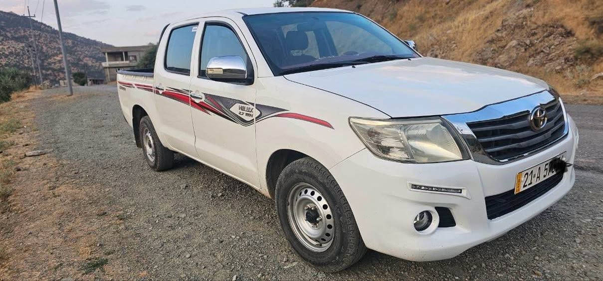 مۆدیل ٢٠١١کامل بۆیاخ بۆدی بیلادە پشت و پیش کەپسە شانسی بەشەرت سەنەویی ساڵیکی ماوە ٢٣٥هەزار ڕۆشتووە  
مەکینەی نەکراوەتەوە نرخی ١٢٥ گەڵاو مەجالیکی کەم
***********
*********** بشدار, السليمانية
