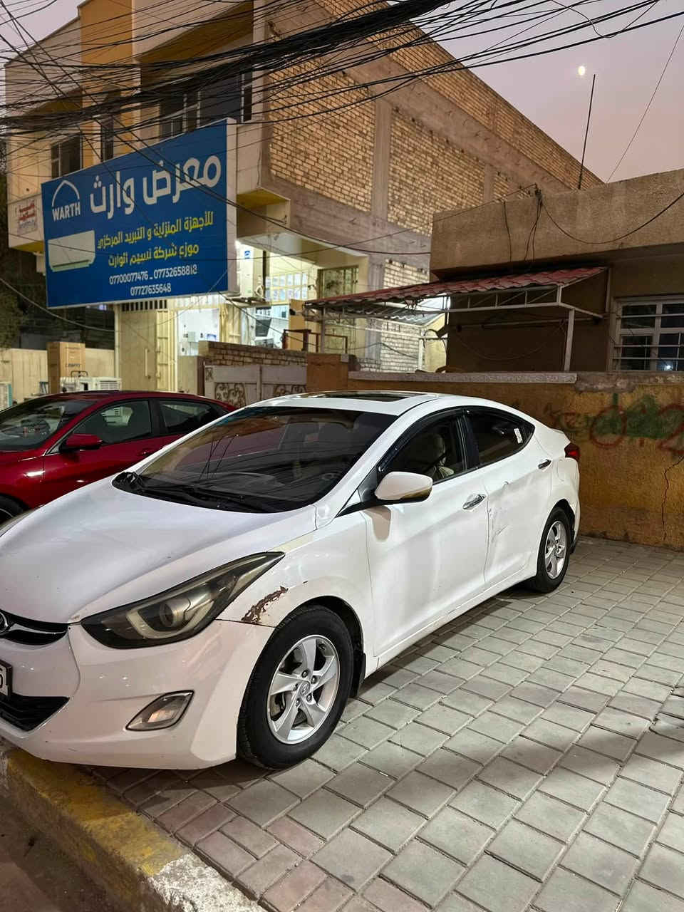 سلام عليكم للبيع
النترا 2013 خليجي فول مواصفات عدى البصمه 
فتحه 
اشاير بالمري 
تحكم جهتين 
شادلها شاشه اصلي وكامره 
ويل كب 
لايت لد 
داخل صاج 
سياره بيها ٤ قطعه صبغ ابيعلك حزام رقم بغداد باسمي تحويل مباشر سياره ما مطلوبة ولا ربع ماعليه اي غرامات 
** تخم تاير جديد + منضومه تبريد كلها جديده تبريده ثلج 
كير ومكينه كفاله 
مكاني بغداد المشتل 
رقمي ***********

