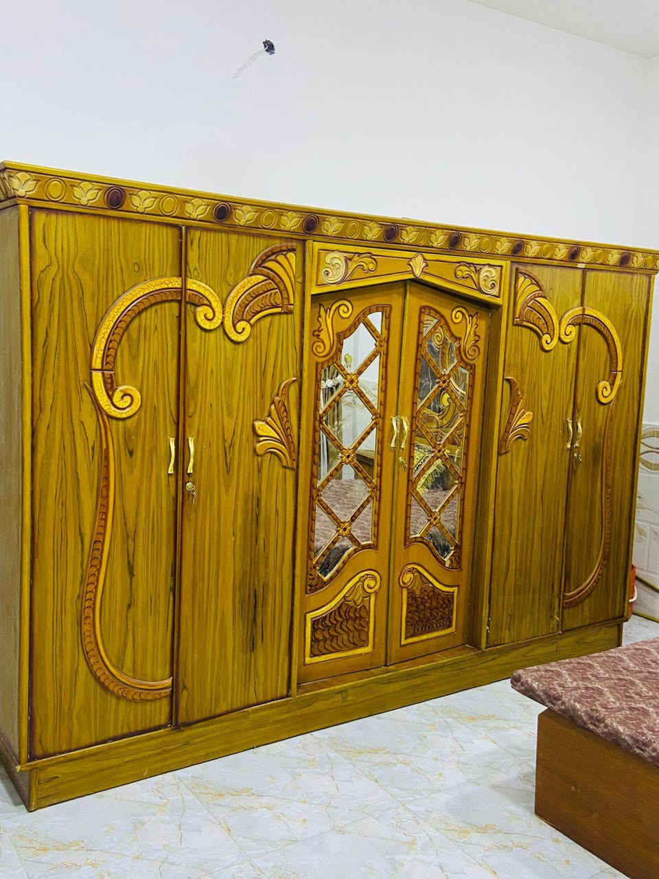 يوجد غرف نضافه 90 /100 خشب صاج  للبيع بسعر مناسب 575قفل في الرمانه الاستفسار على الرقم ***********/واتساب وماسنجر
