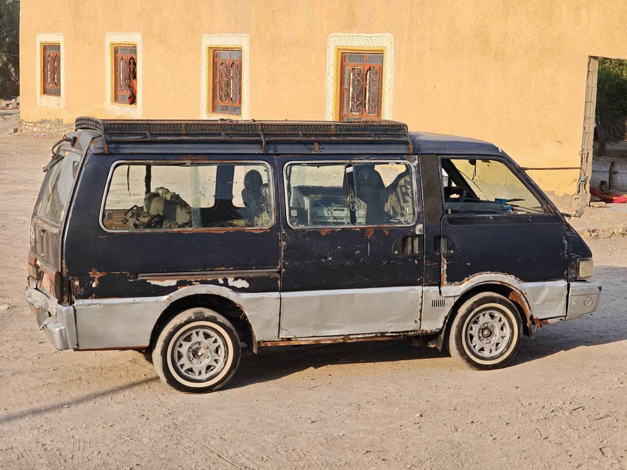 السلام عليكم كيا بستا موديل 94 محرك كير اكسل مكفولات شواصي بلادية السعر 17 وبيها مجال مكان السماوة 
 ***********
