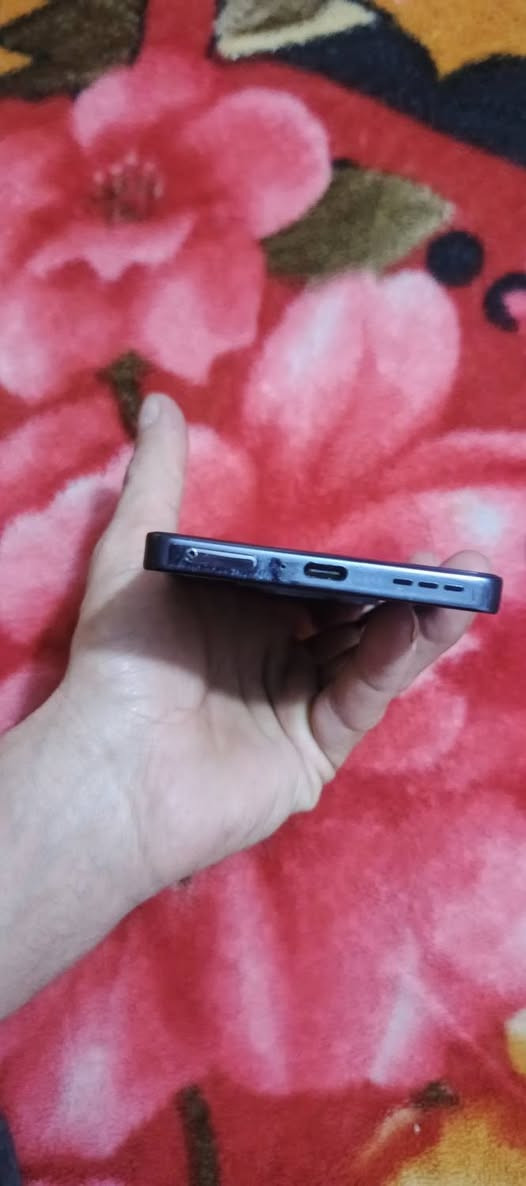 السلام عليكم موبايل للبيعInfinix GT 20 Pro
الموبايل نظيف وغني عن التعريف به مشكله واحده طبع بالشاشه وما يبين الجهاز شرط مو مفتوح السعر 275 بمجال قليل الموبايل 120 فريم ببجي رام الموبايل 12  + 6 الاستفسار على هذا الرقم***********

الرقم***********
