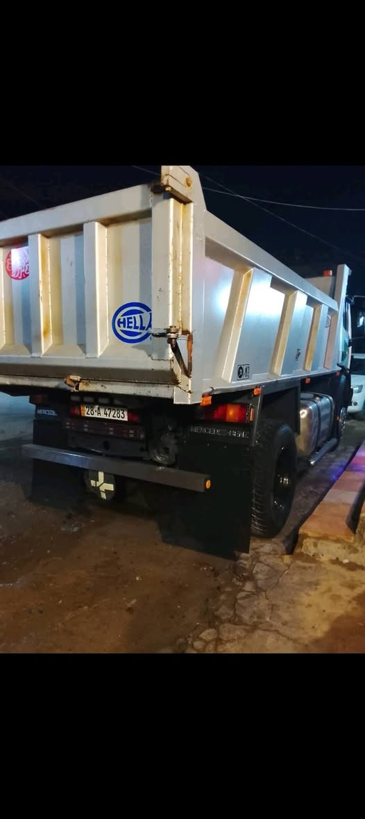 موديل 90جاهزه وجديده
بس الشراي يتصل رجأرجأ مو شراي لتخابر
***********
