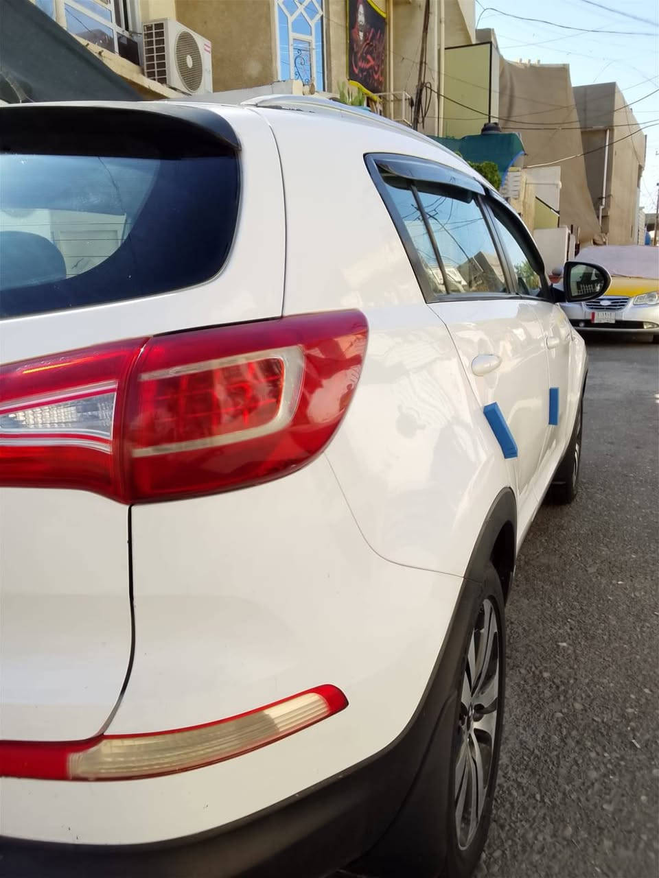مكلف بلنشر شباب السلام عليكم سبورتج ٢٠١١ خليجيه بيه صبغ مكانات خفيفه بدون اي ضربه قويه وبيه سونر موجود بالمنشور سياره خير،من الله بنو رامه ويل فراشه رقم شمالي بسم راعيه مكان السياره بغداد جسر ديالى القديم والتفاصيل علا هاذه الرقم ***********
