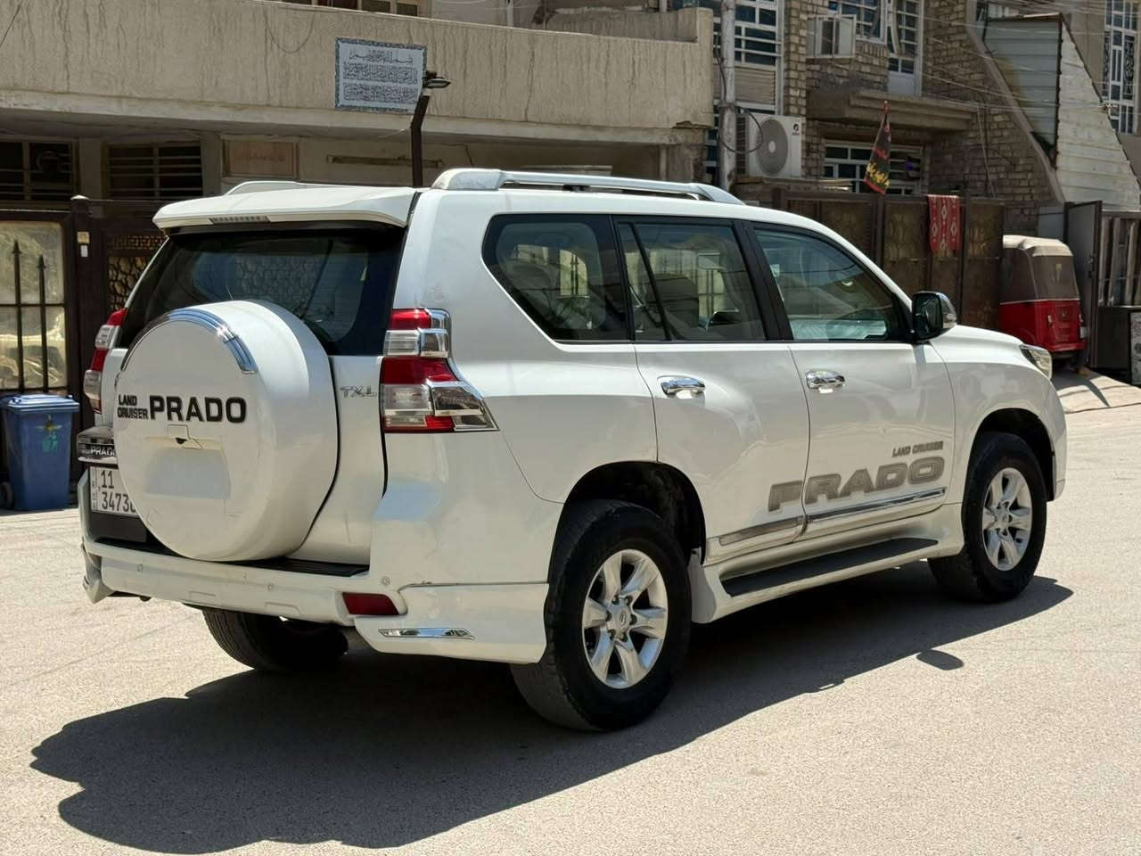 السلام عليكم للبيع او مراوس تويوتا برادو موديل ٢٠١١ محرك ٢٧٠٠ تدفئة وتبريد ثلاث قطع سبعه راكب فور ويل شاشه كاميرا داخل نظيف جدا كهربائيات كلهه تشتغل صدر امامي وخلفي ممتاز تخم تاير نظيف جاهزه بدون نقص بيها صبغ ٤ قطع جاملغات اماميه وجاملغات خلفيه وبارد باب خلفي مكفوله من الحادث والمعجون الصبغ اثر شخوط بسيطه مكانها بغداد الدوره ابو دشير هاتف *********** سعرها ١٩٢ بغداد, العراق
