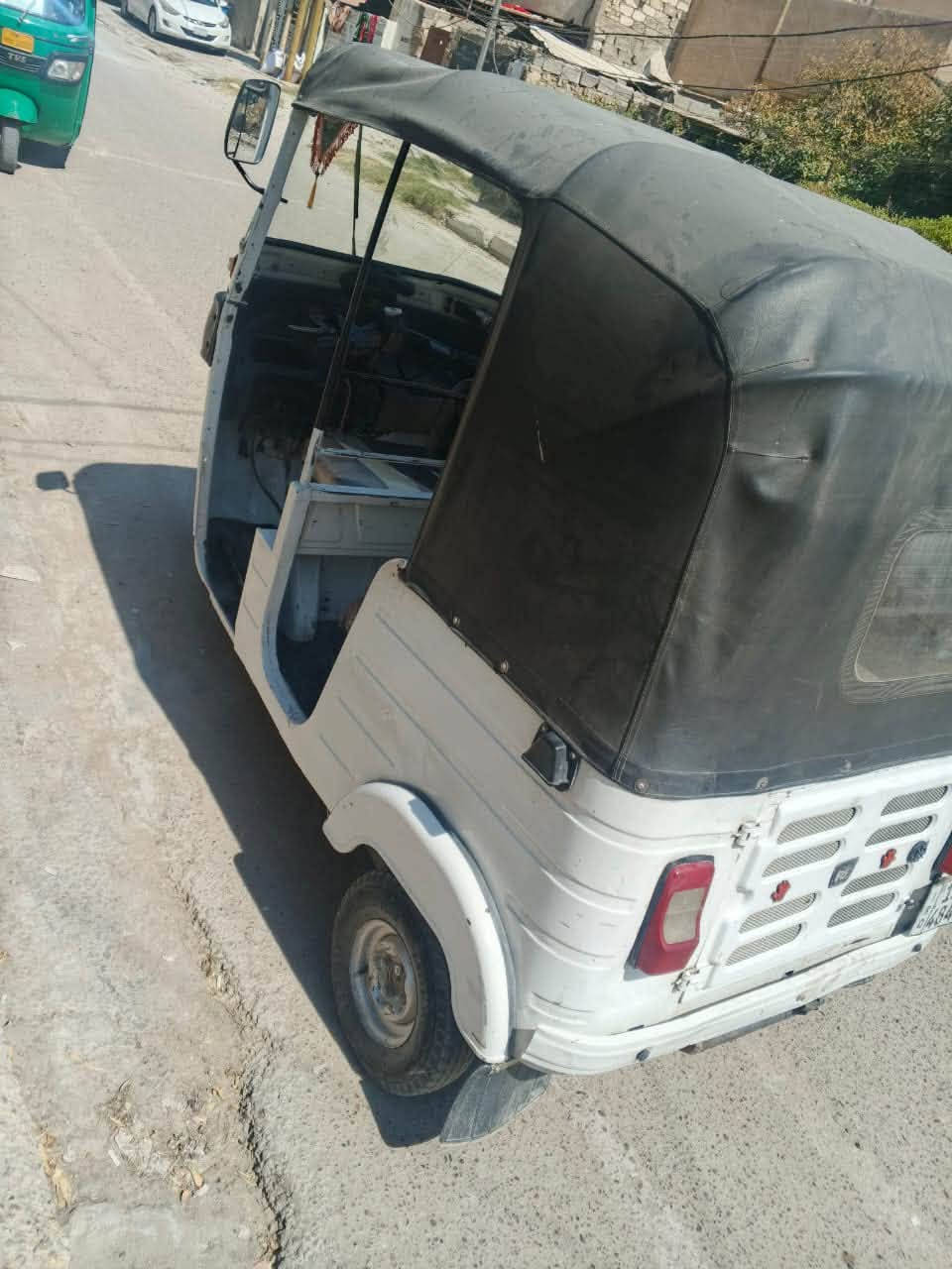 تكتك باجاج ٢٠٢٠ حلوه معمره دوس وصبغ لغد واحد فقط مكينه حلوه ترايهه مال زيرو ارقام إنكليزي تحويل ثاني يوم مكاني بغداد البياع 
السعر  ست ملاين 
***********
