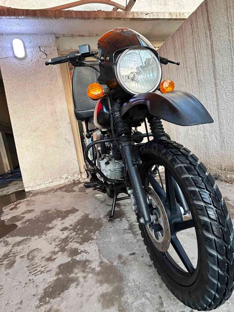 بوكسر موديل 20
دراجه خير من الله مبدله مكينه 23اوراق كامله العنوان الدوره ممتواجد عل فيس رقم ***********
