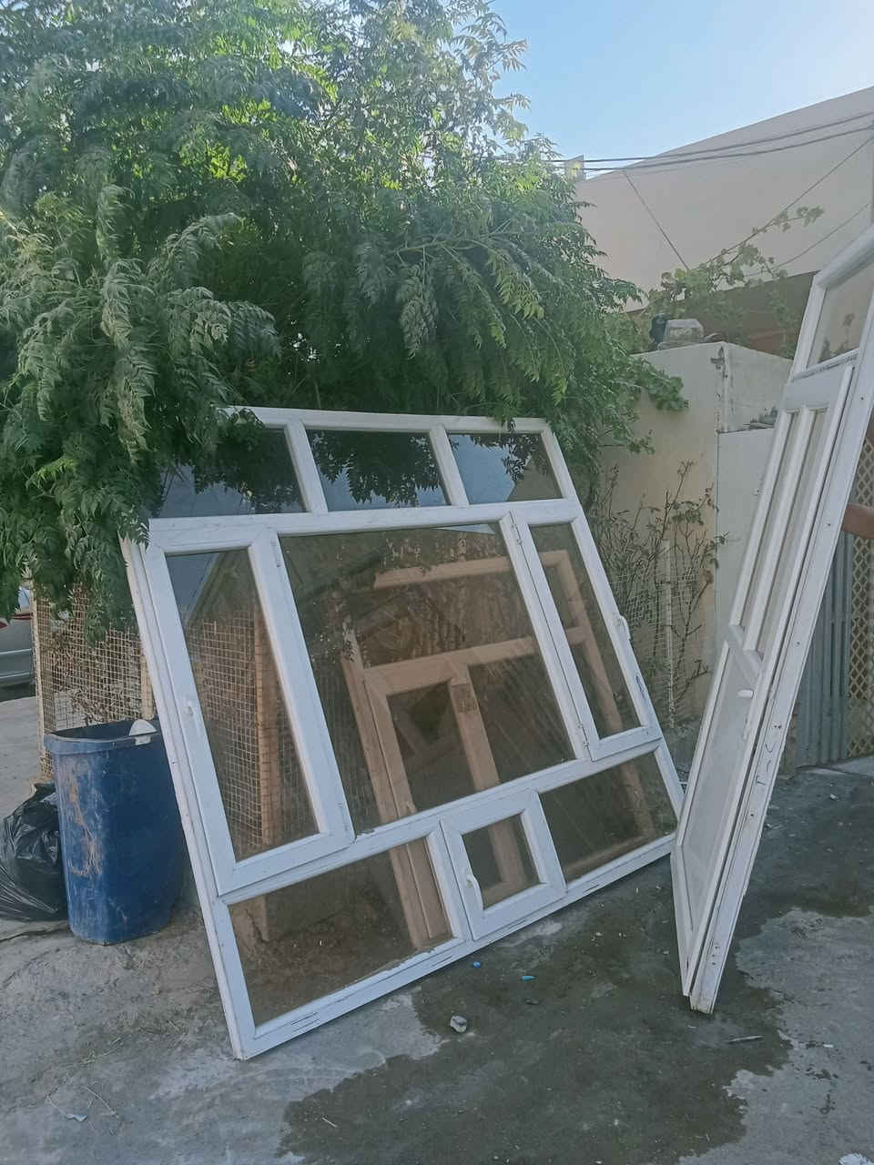 دوو دەرکەوو دوپەنچەرە بۆفرۆشتن هەولیر ***********
