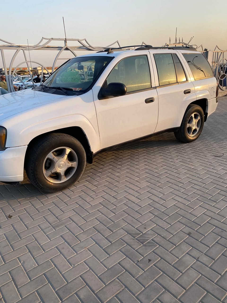 السلام عليكم. بلايزر موديل 2008كفاله عامه بأسمي تحويل مباشر 
السعر  85
المكان البصره الزبير 
الرقم واتساب واتصال/***********
