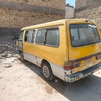 بسته للبيع موديل ٩٤ سياره شواصي كير اكسن حداديه تخم تاير جاهزه بس محرك...