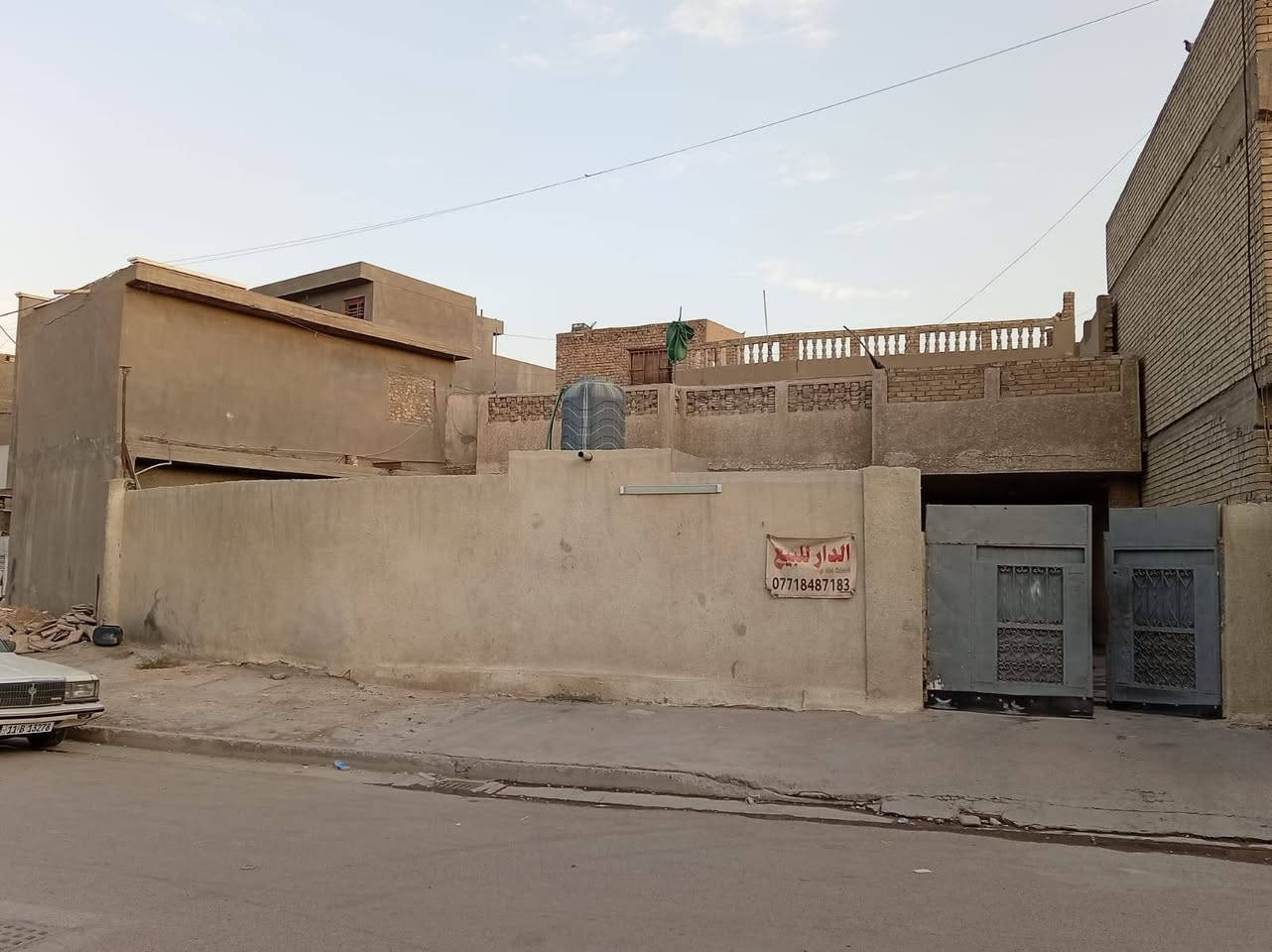 دار للبيع مساحة ٤٦٠ متر
واجهه ٢١ بناء تسعينات
كراج وحديقة واستقبال ومطبخ ٦ غرف نوم
واكو مشتمل هيكل داخل البيت
عرض الفرع ١٥ متر 
البلديات الرفاق فرع بني لام

رقم صاحب الدار ***********
