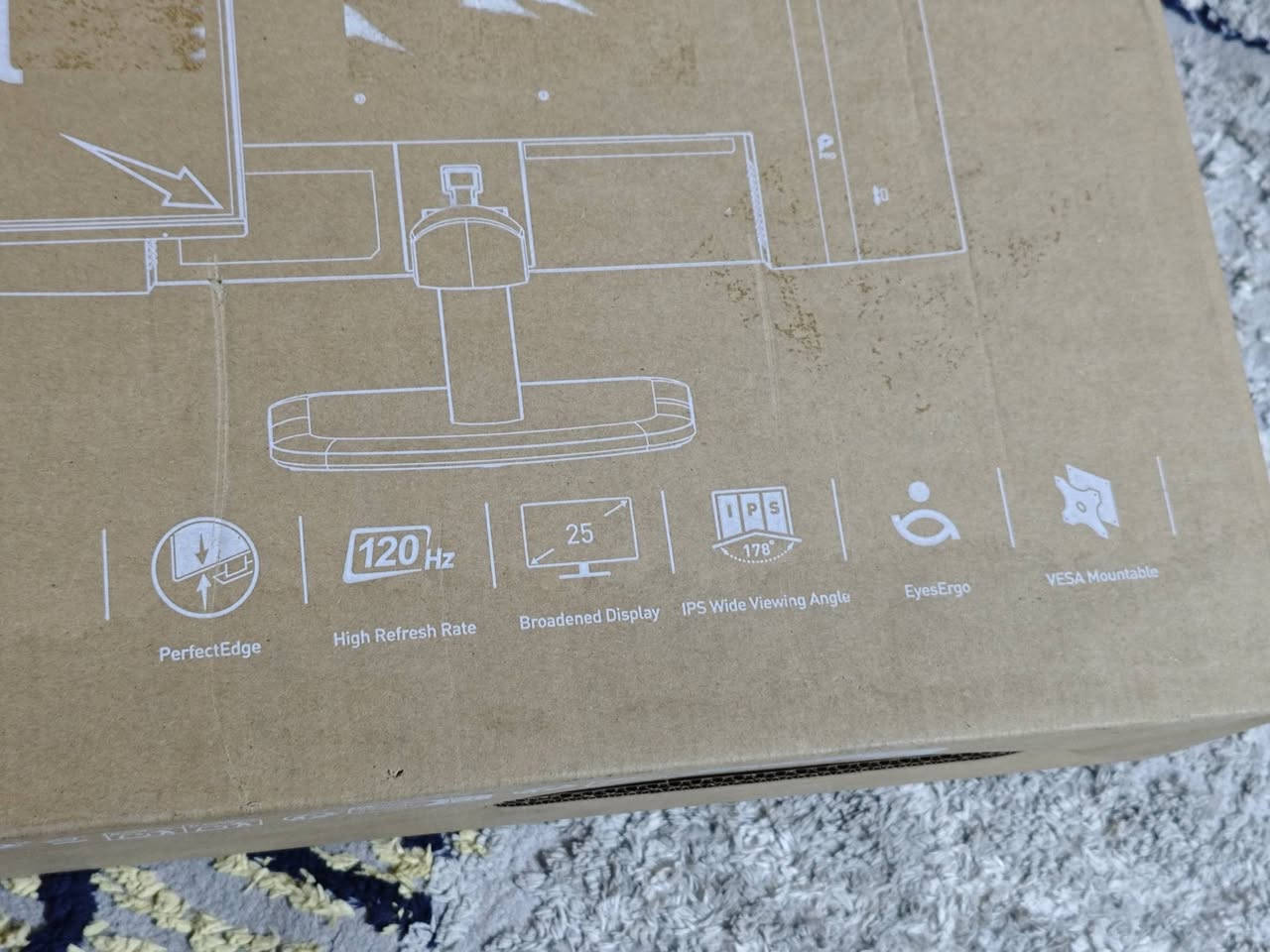 شاشتين للبيع نضيفات جدا ... 
Gameon 2k 
سعرها 175 
MSI 1080
والثنين 120Hz هرتز 
***********
مكاني بغداد الشعب
