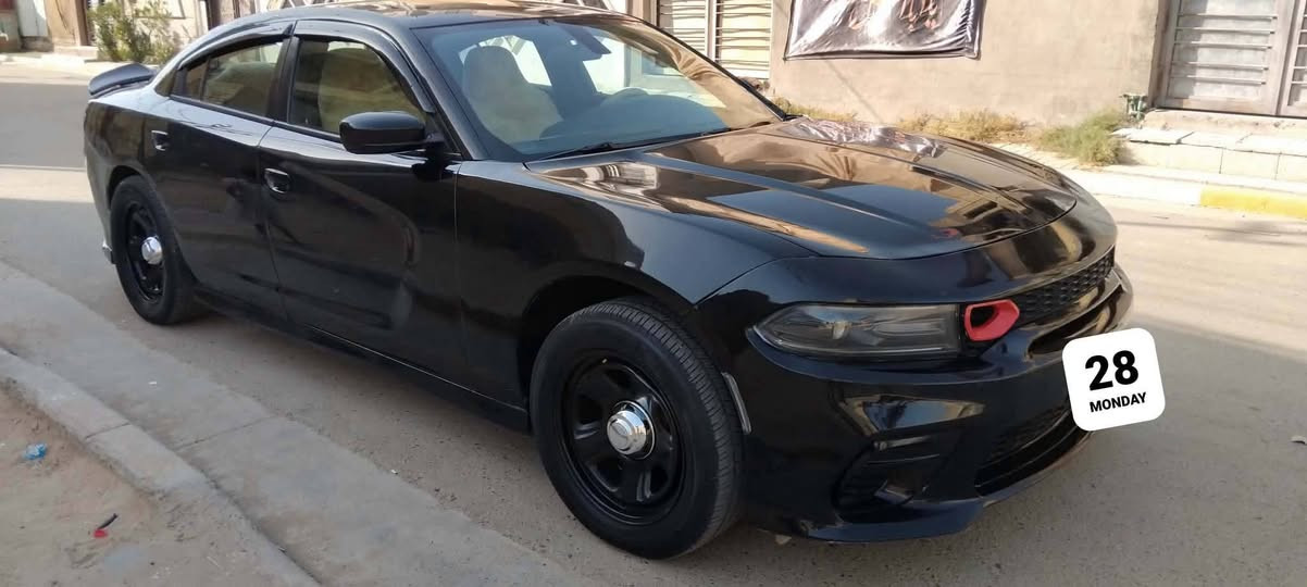 السلام عليكم جارجر بوليسي موديل 2019 اصل رقم بغداد بسمي حادث جاملغ الخلفي وطخات بدون ايرباك ونصبغت حزام بدون ضرر مكينة 5700 جديدة كير جديد بية منضومة غاز 
 تبريد ثلج تخم تاير لات زنون كشن كهرباء وجلد اسود شاشة كبيرة مكاني بغداد السعر 128 قفل ***********

نص مكتوب في الصور:
- السلام عليك يا ابا الفضل العباس
- 28 MONDAY