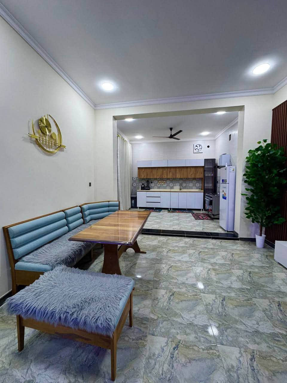 🌿 مزرعة بالزعفرانية 🌿
مكان مثالي للونسة والراحة 😍✨

🏊‍♂️ مسبح 10×5
🎱 بليارد
🔥 فيشة
❄️ تبريد
🌳 أجواء هادئة ومريحة

📲 للحجز والاستفسار واتساب:
***********
