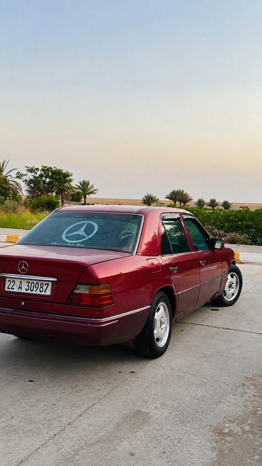 مرسيدس موديل 1990 🚘
📋 سنوية لغاية 30
👤  وكالة أو تحويل
📍 قواعده بلاد
✨ شاشة | تبريد | كاميرا
🔑 السيارة بدون عيب 
💰 السعر: 54
📍 المكان: ديالى
📞 *********** واتساب
