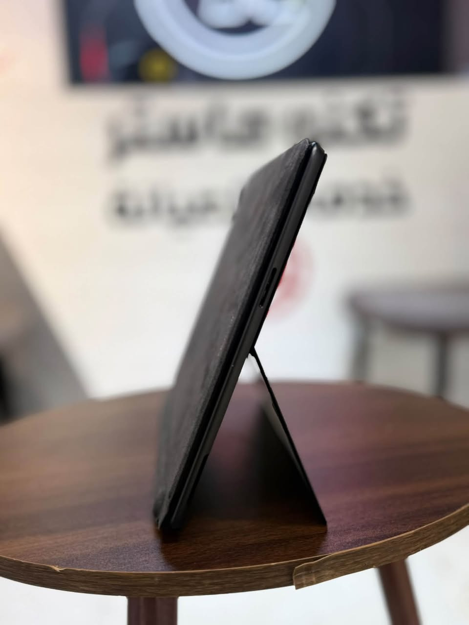 سيرفس برو ٩ • كور i7-1255U • ١٦ جيجا رام
