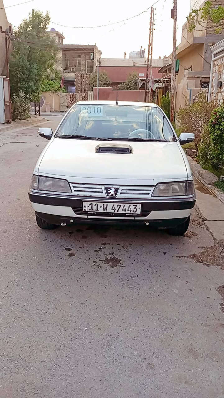 بيجو GLX 2010 
سياره خير من الله بلاديه ونظيفه
سياره باسمي تحويل ثاني يوم
سياره عارضها ب٤٥
مكاني بغداد الحسينيه مال راشديه
للاستفسار الاتصال ***********

نص مكتوب في الصور:
- 2010