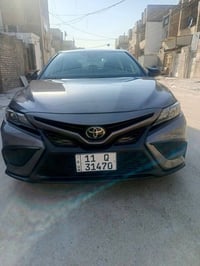 كامري موديل ٢٢ وارد امريكا حادث جاملغ خلفي بدون ابرباك وبيها بارد رصعت...