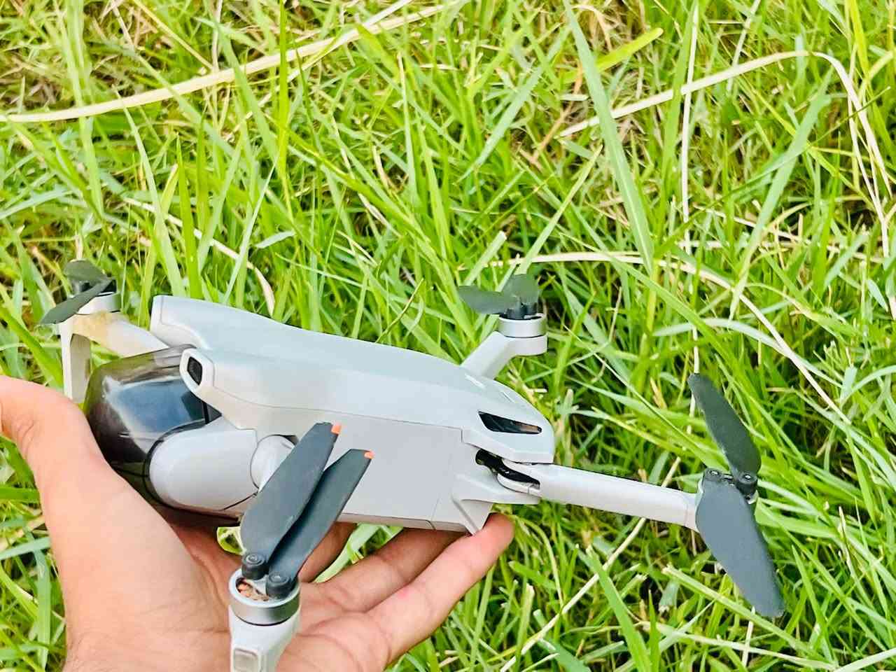 🚁 للبيع درون DJI Mini 3 عادي

📍 المكان: دوانية – عفك

الدرون بحالة جيدة، لكن بيه كسر بأحد الأجنحة ومصمّغ، ومذكور هذا الشي حتى يكون البيع واضح وكلشي موضح ب صور 

📸 مناسب للتصوير والاستخدام الشخصي.

السعر :900وبيها مجال 

📞 للتواصل والاستفسار:

***********
