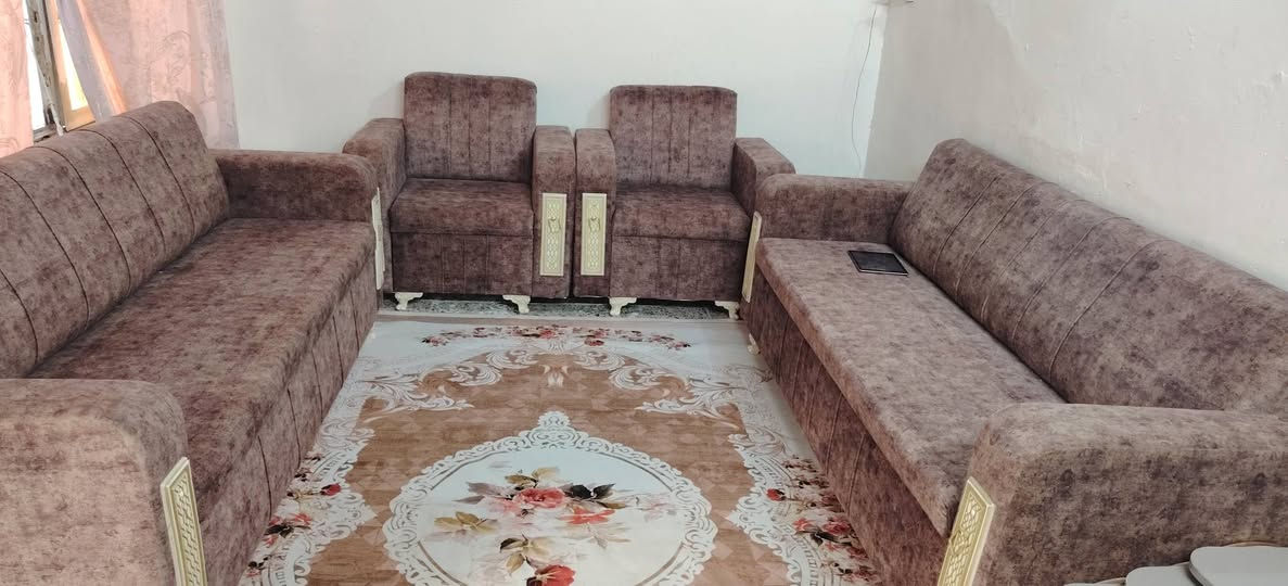 تلاجه وتخم للبيع مكاني بغداد الحريه ***********
