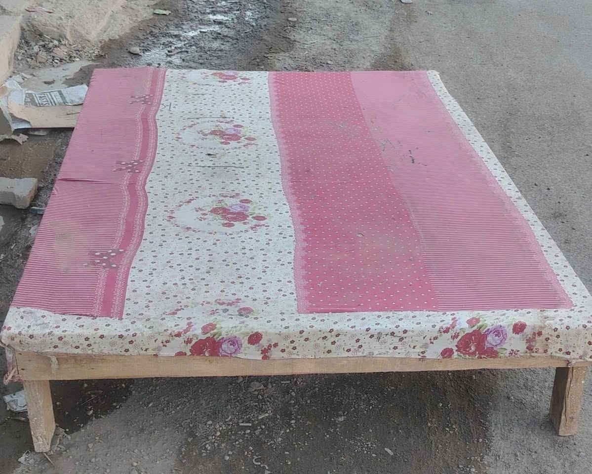 غرفة ٥ ابواب صاج بس الخارج الارتفاع مترين و٢٠ والضهر جرجوبة السعر ٥٠٠ مكاني بغداد الشعلة هاتف *********** وبيه واتساب موجود توصيل بكروة بغداد فقط بغداد, العراق
