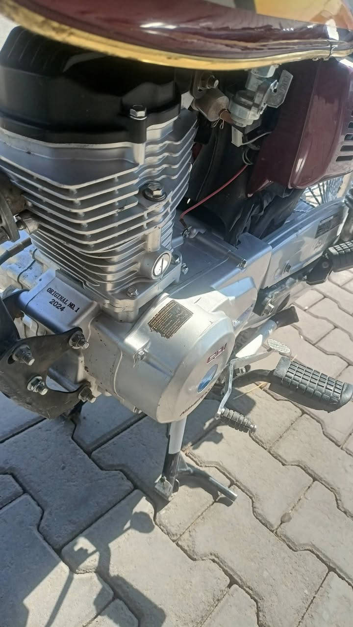 دراجه نظيف محرك 2024 125سيسي مالي اشكال بس نقص دشبول سعر بلاشش650🔥💯بي مجال باقي تفاصيل عل خاص 
***********
