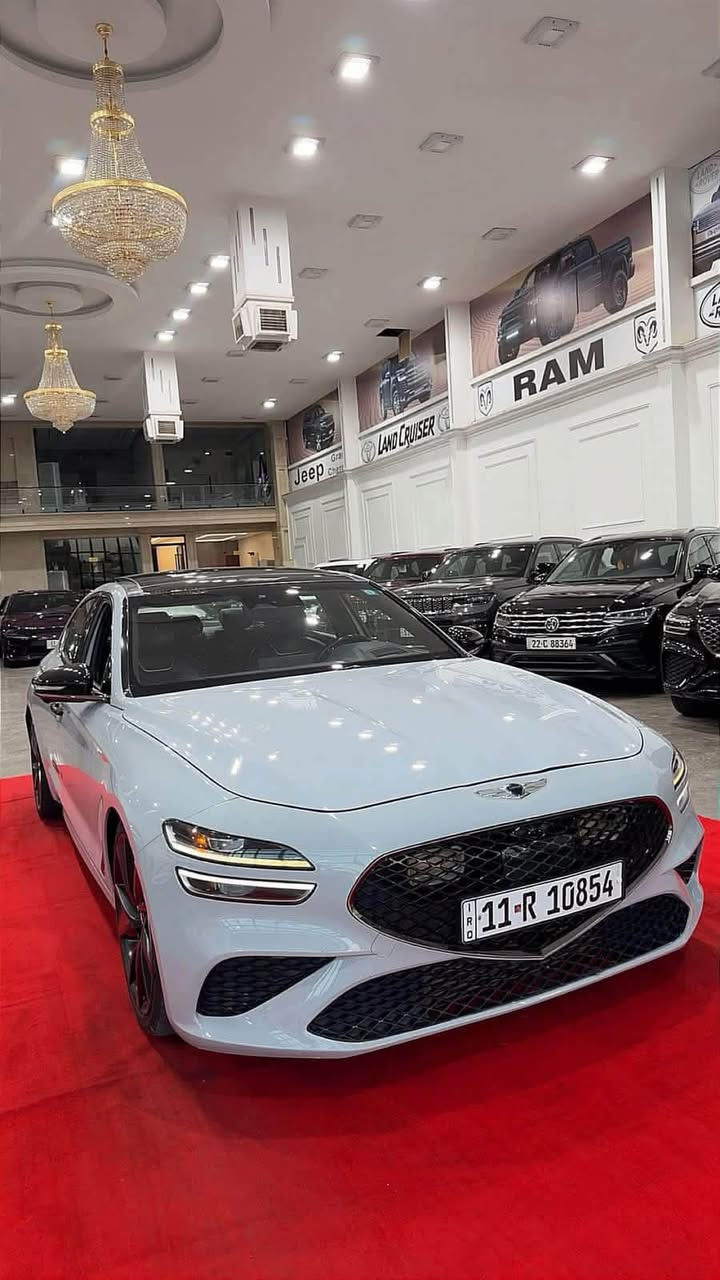 للبيع: جنيسيس G70 برستيج سبورت 2022 (V6 Twin Turbo)
 المحرك: 6 سلندر 3.3L توين توربو 🚀
 المواصفات: بانوراما، كشنات جلد (تدفئة وتبريد + خزن)، رادار أمامي، 5 كاميرات.
 العداد: 49 ألف كم.
 الرقم: بغداد باسمي (حرة).
 الضرر: دعامية فقط + بارد مكانين بسيطات (بدون إيرباك).
 الموقع: بغداد - الكاظمية.
 رقم التواصل: ***********
 السعر المطلوب: 230$ (230 ورقة) ومجال بسيط جداً.
🛠️ تفاصيل التعديلات والتزويد (شغل أمريكا - Stage 2+)
السيارة مجهزة بأعلى وأرقى القطع الرياضية (فرق قوي جداً عن الستوك):
1. دبل شوطة Takeda: بسعر 800$
2. داون بايب مع سيستم إكزوز ARK Performance (تحكم بالصوت): بسعر 2,400$
3. أنتركولر رياضي IMR: بسعر 1,100$
4. بولي رياضي: بسعر 250$
5. عطاس توربو (Blow Off Valve): بسعر 500$
6. بلكات ريسنج: بسعر 180$
7. نوزلات ريسنج: بسعر 1,000$
8. سبرنغات / دبل رياضي ARK Performance: بسعر 500$
9. برمجة ECU/TCU في أمريكا: بسعر 1,500$
💰 مجموع كلفة التزويد والتعديل: 8,230$ (أكثر من 82 ورقة).
