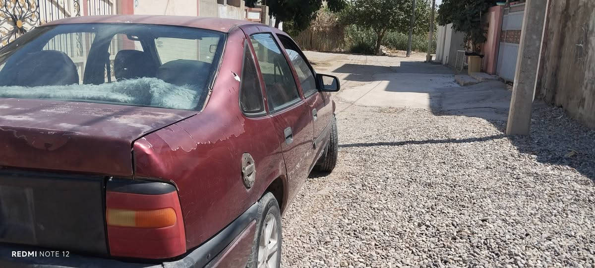 ‎ئۆپڵ ڤیکترا 
مۆدێل : ١٩٩٣ 
مەکینەی: ٢٠ ی ئۆتۆماتیک 
سەنەوی بەسەرچووە 
٢٥$ و مامەڵە
***********‎ كالار, السليمانية
