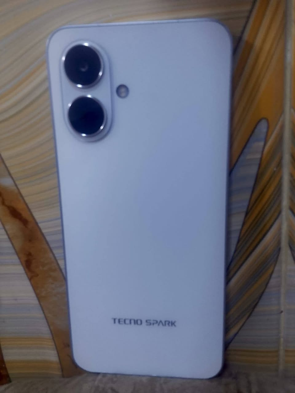 سلام عليكم 

مبايل للبيع 

اسم جهاز tecno spark

شراي يراسني واتساب هاذه رقمي ***********

المبايل مابدله اي شي
