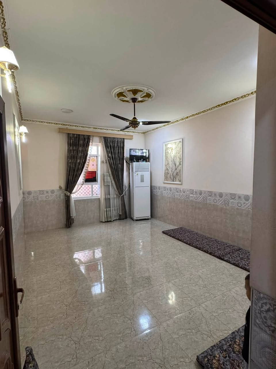 بيت للبيع مساحه 200 غرفتين نوم صاله ستقبال مطبخ كراج سياره كامل ويه السبالت 3 وكاونتر حطاطه محجر درج بيت  كامل مناقصه كلشي بعقوبه قرب جسر خرنابات منطقه شتال ***********
