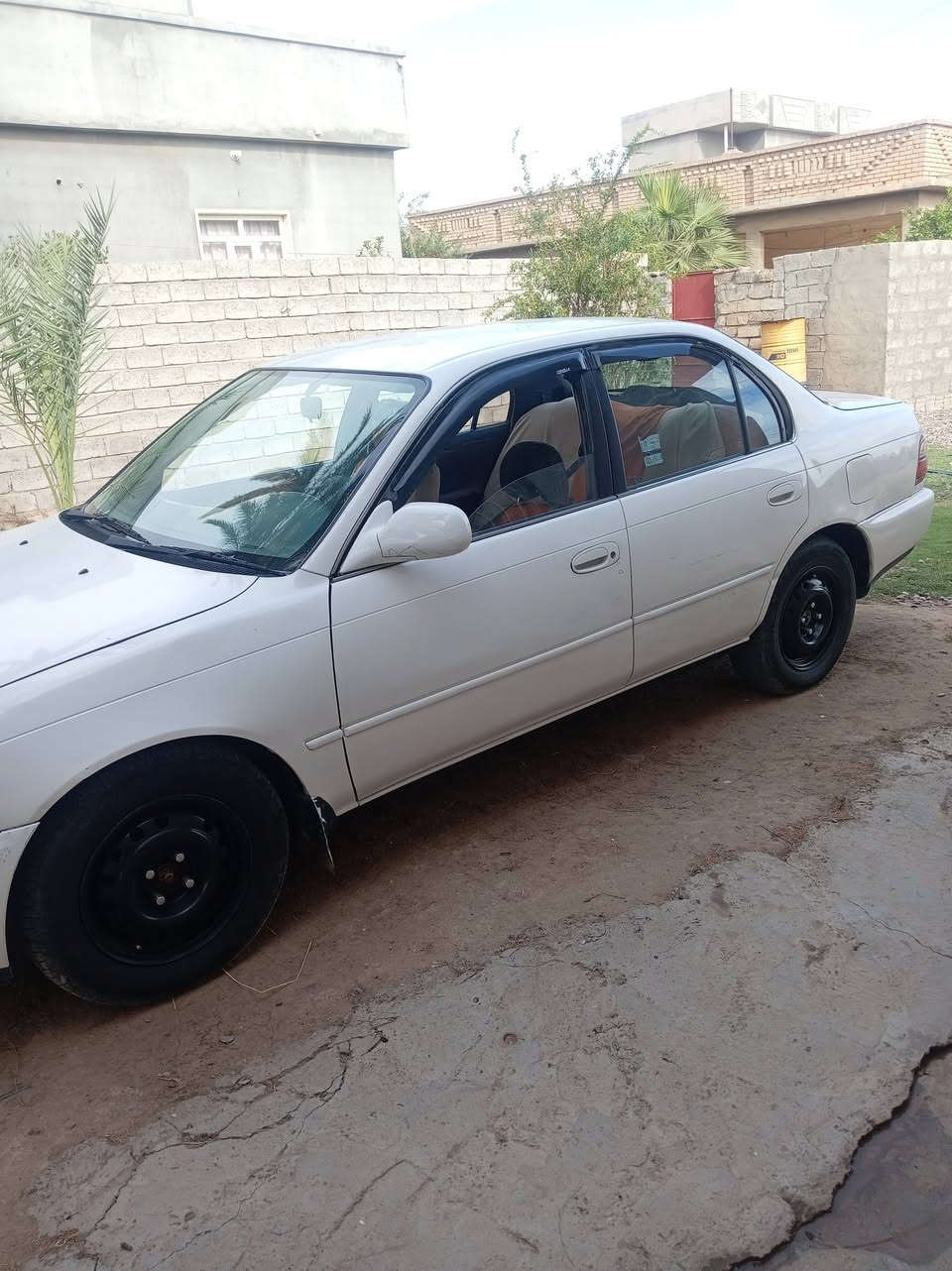 كورله 93 كير ومحرك شرط رقم نينوى شرط التحويل صبغ احزام ٤٢ وبيها مجال شي قليل ***********
